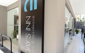 Day'S Inn Hotel And Residence